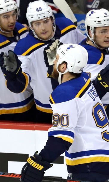 Blues remain without Schenn as they seek to hand Blackhawks a ninth straight loss
